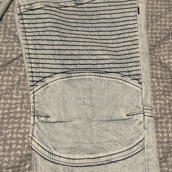 Vintage True Religion Men's Light Gray light stretch Jeans - Picture 3 of 9